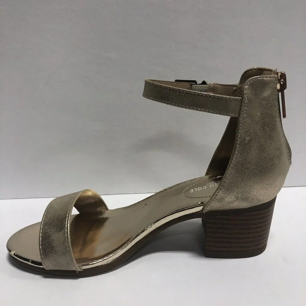 Kenneth Cole Big Kids’ Layla Erin, Ankle Strap Sandals, Girls’ Size 2M